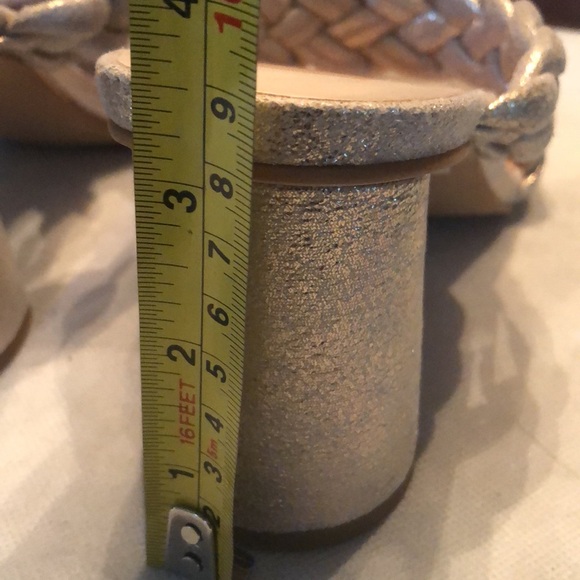 *NEW dolce vita gold lame braided sq toe sandal slide on chunky heels - Picture 11 of 11